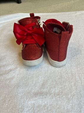 Sparkle Red Kids High-Top Sneakers with Bow